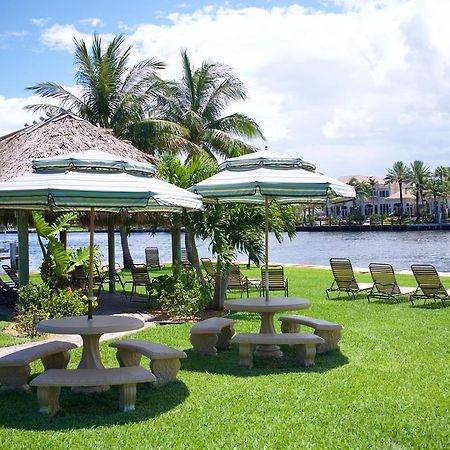 Royal Flamingo Villas ฮิลส์โบโรบีช ภายนอก รูปภาพ